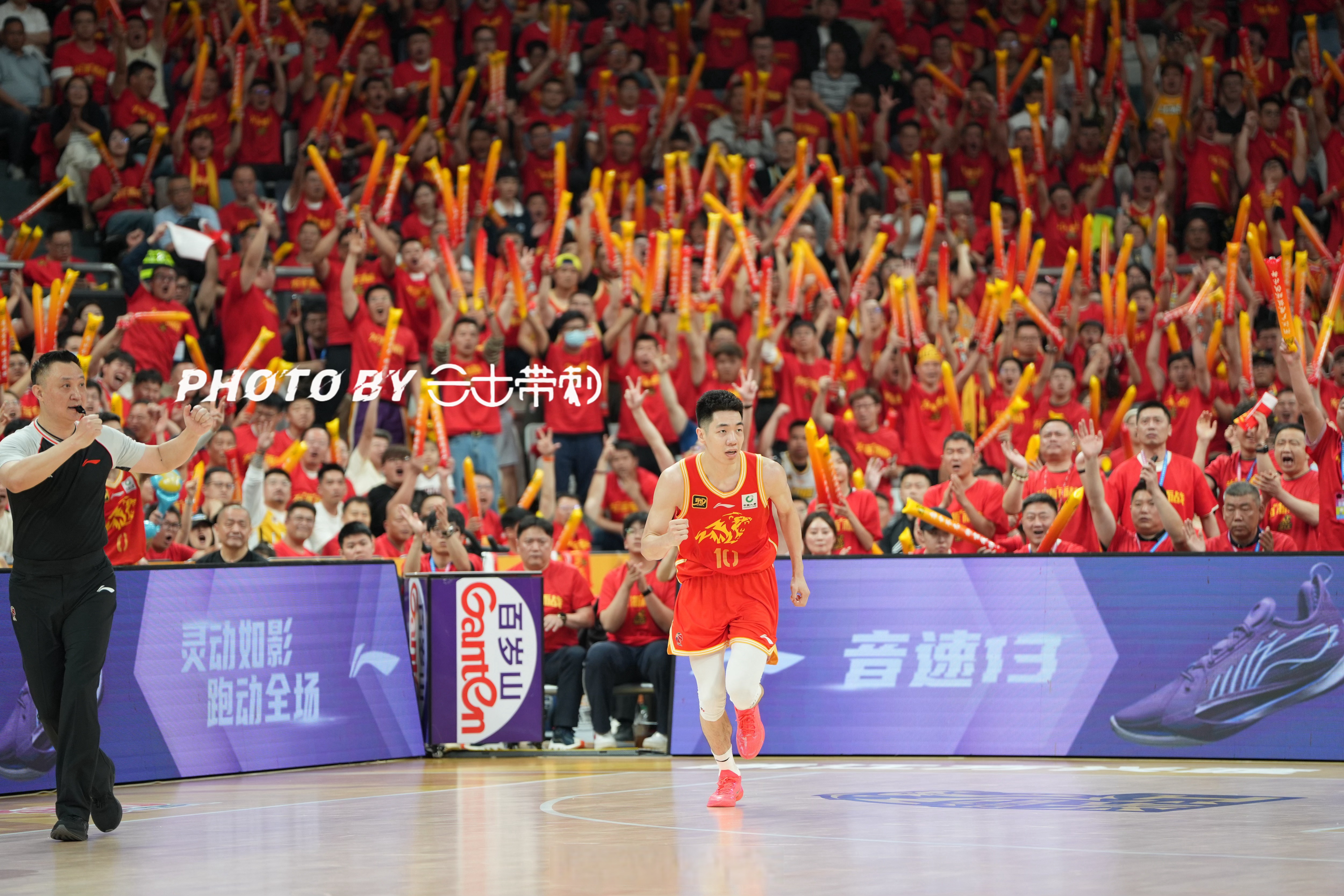 包含广厦男篮在近期的比赛中展现出强大实力的词条 包含广厦男篮在近期的比赛中展现出强大实力的词条