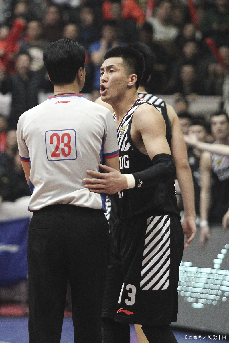 天津队翻盘热火,郭艾伦带队取胜 天津队翻盘热火,郭艾伦带队取胜